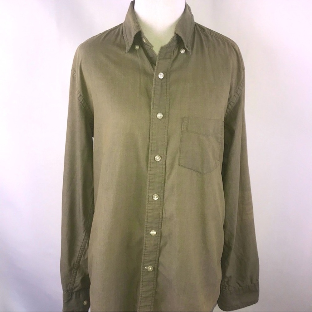 Gap Button-Down Shirt, Size Medium - image 1